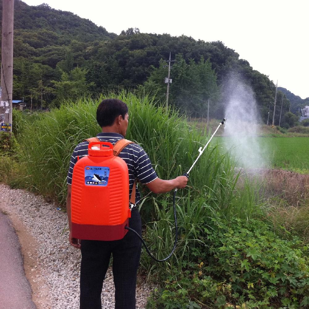 Rechargeable backpack sprayer 
