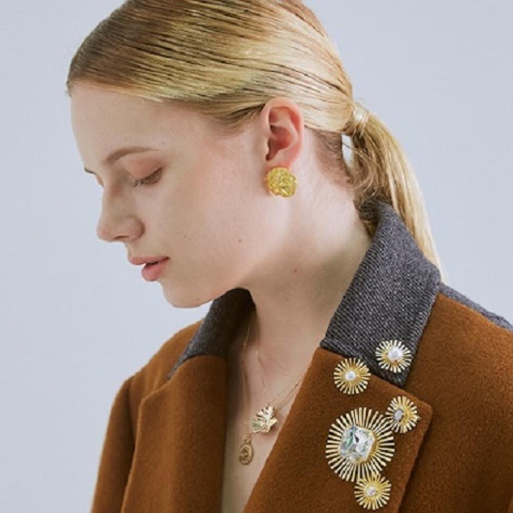 [SALUT DE MIEL] SM-18-ACC01 SOLAR BROOCH