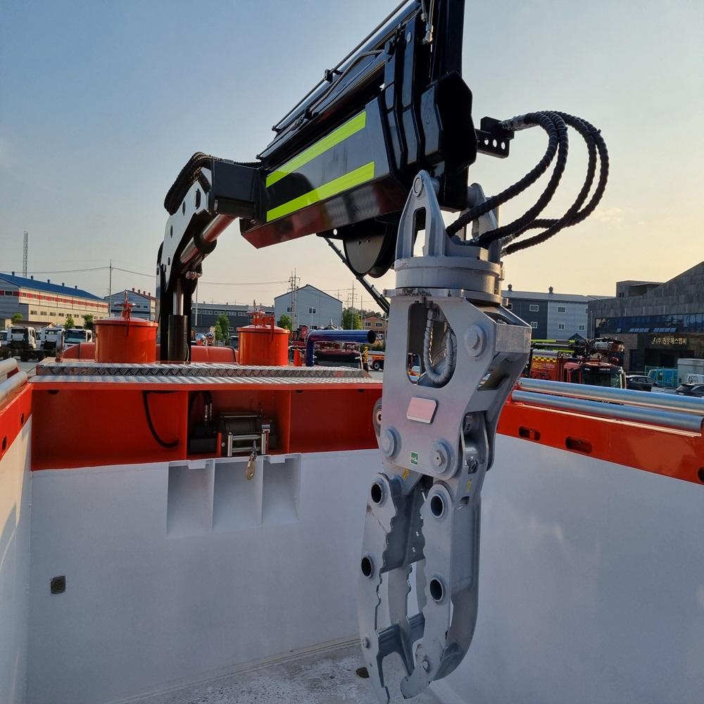 Jinwoo SMC Water tank container for fire suppression of electric cars