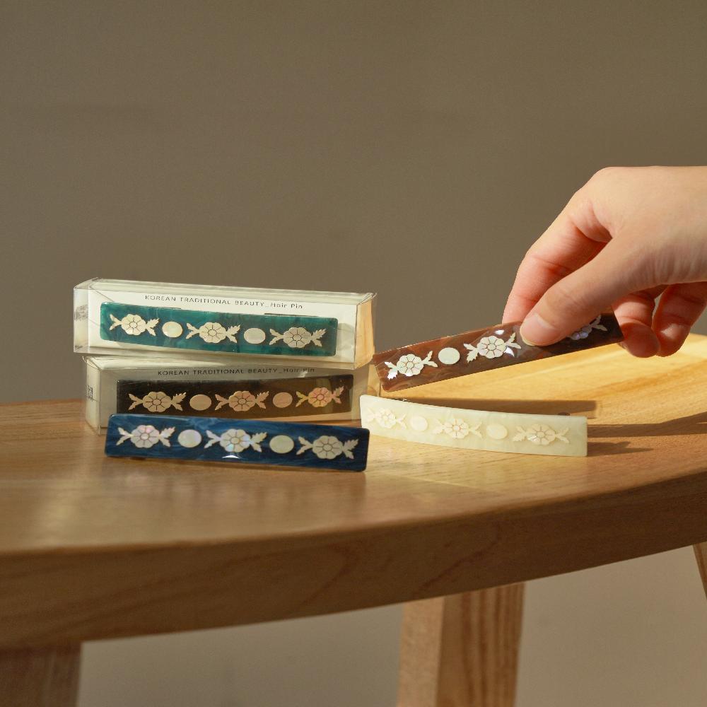 flower nacre hair pin